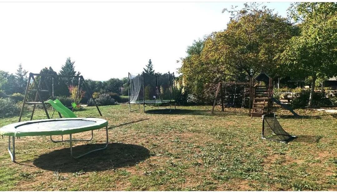 Saint-Aubin-de-Nabirat 7-Gite-7 Personnes Au Coeur De La Nature /Piscine מראה חיצוני תמונה